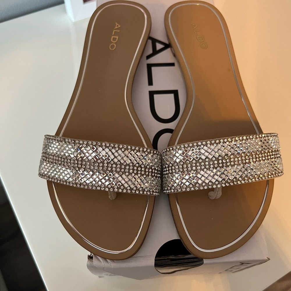 NEW ALDO SALNDALS🤍